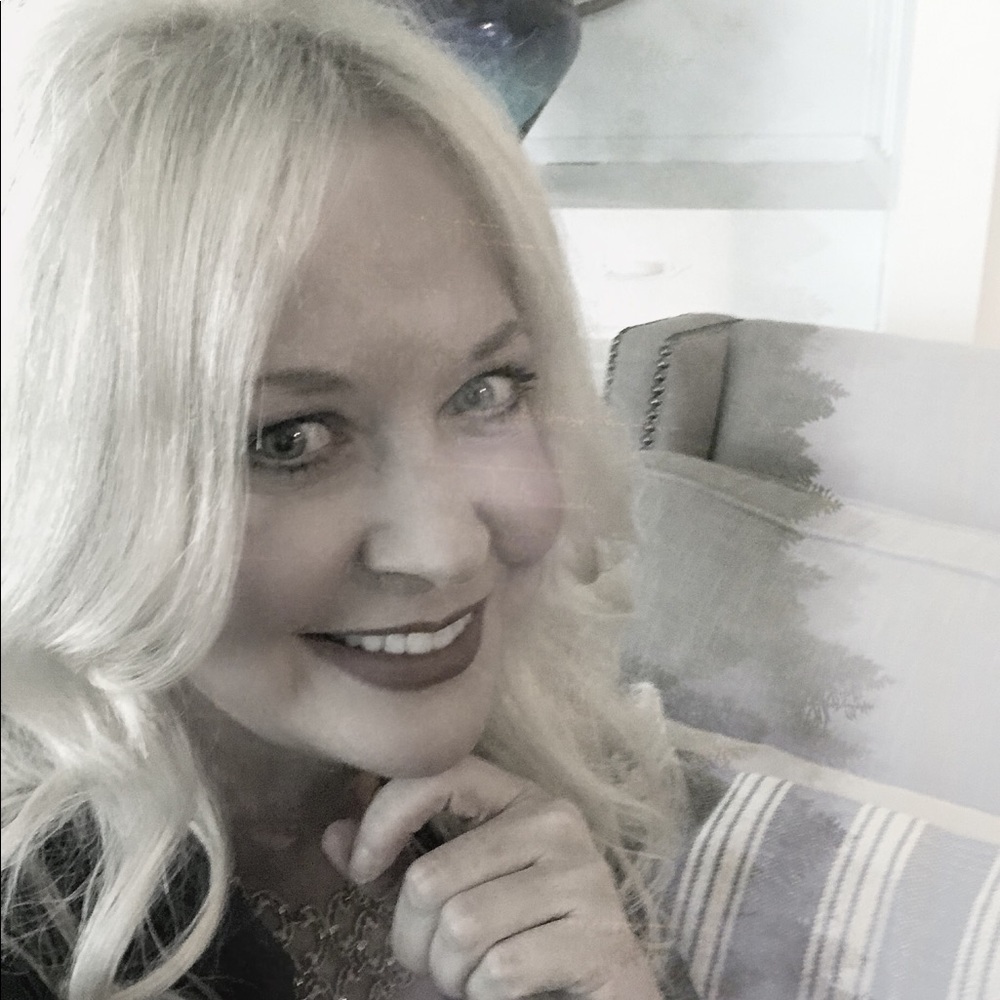 Meet your Posher, Janine
